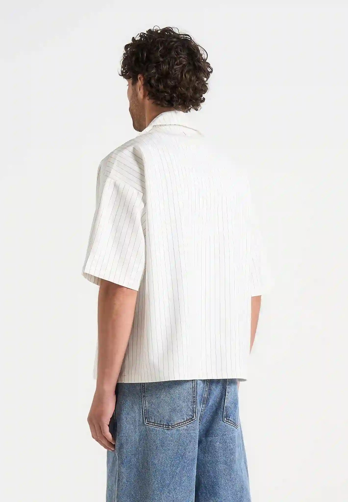 Boxy-twill-double-breasted-shirt-cream - Dalm Fashion