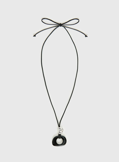 Static Romance Pendant Necklace Black