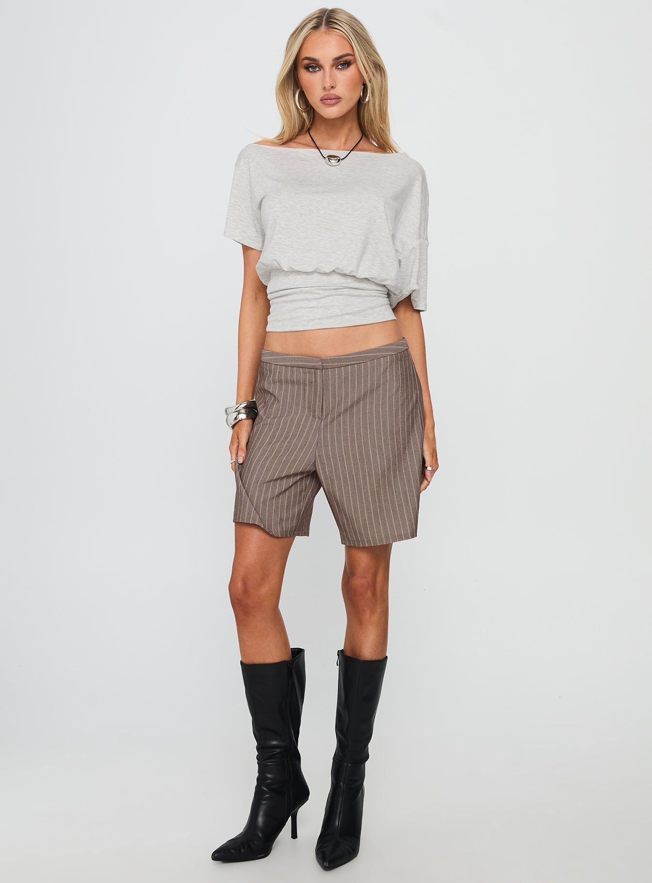 Sarun Short Pinstripe Brown