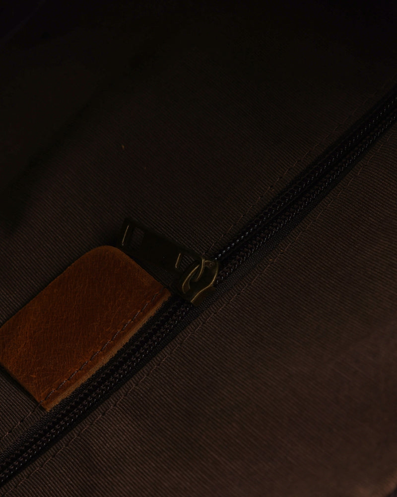Montague Leather Duffle - Dalm Fashion