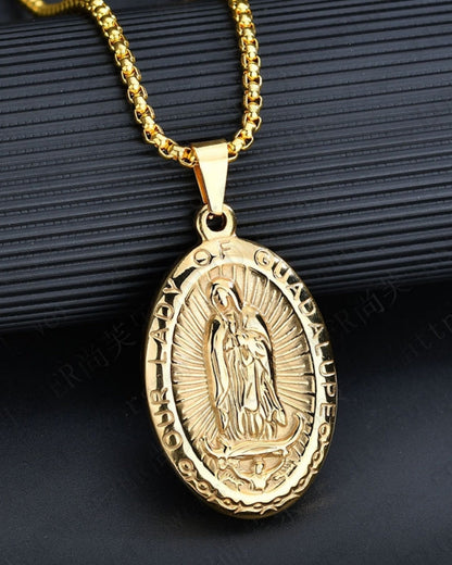 Oval Medallion - Dalm Fashion
