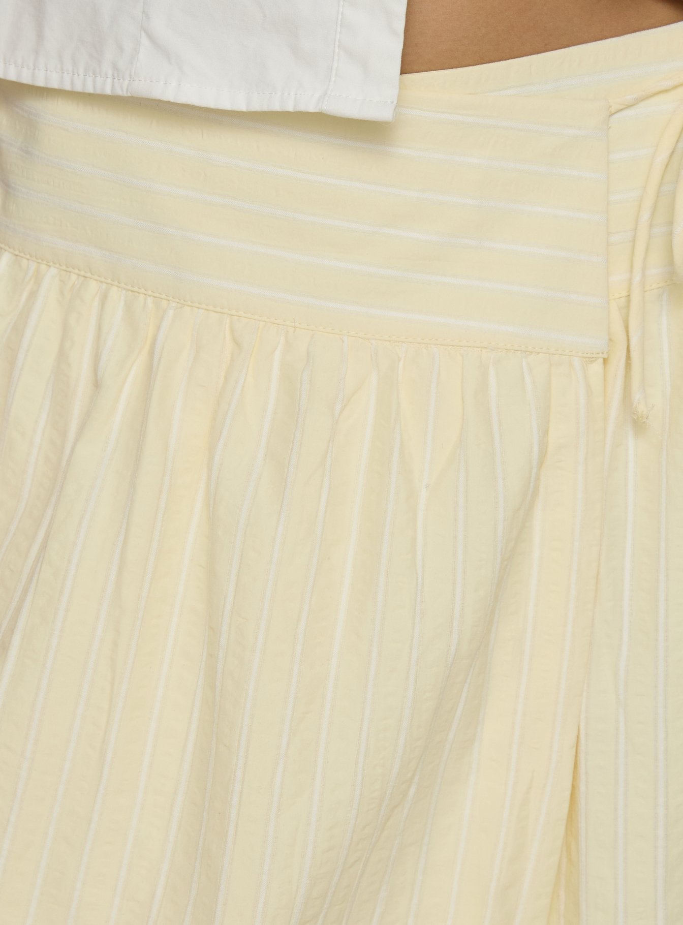 Sunney Wrap Midi Skirt Yellow