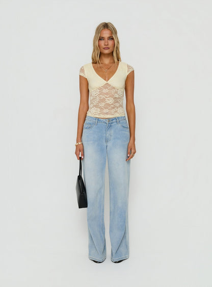 Zandie Textured V Neck Short Sleeve Top Cream