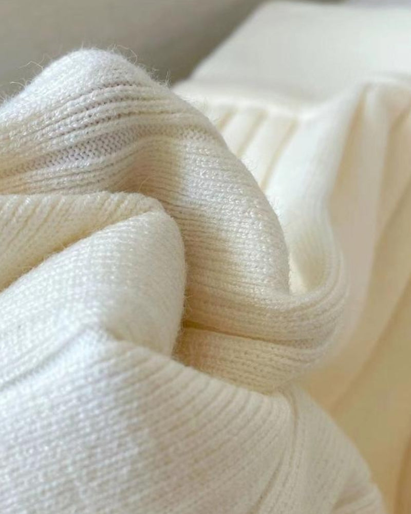 Oxford Pleated Wool Mini - Dalm Fashion