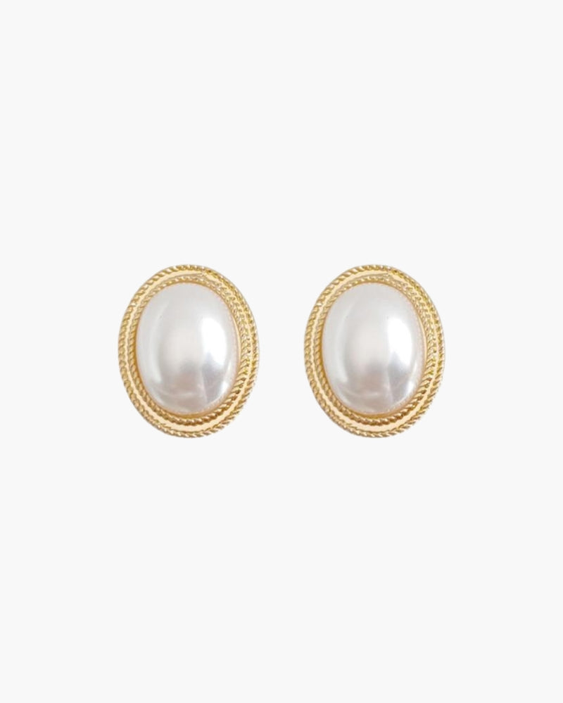 Radiance Oval Pearl Studs - Dalm Fashion