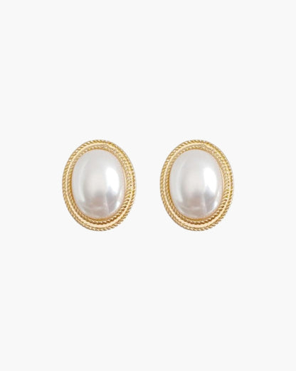 Radiance Oval Pearl Studs - Dalm Fashion