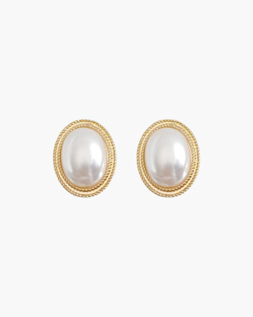 Radiance Oval Pearl Studs - Dalm Fashion