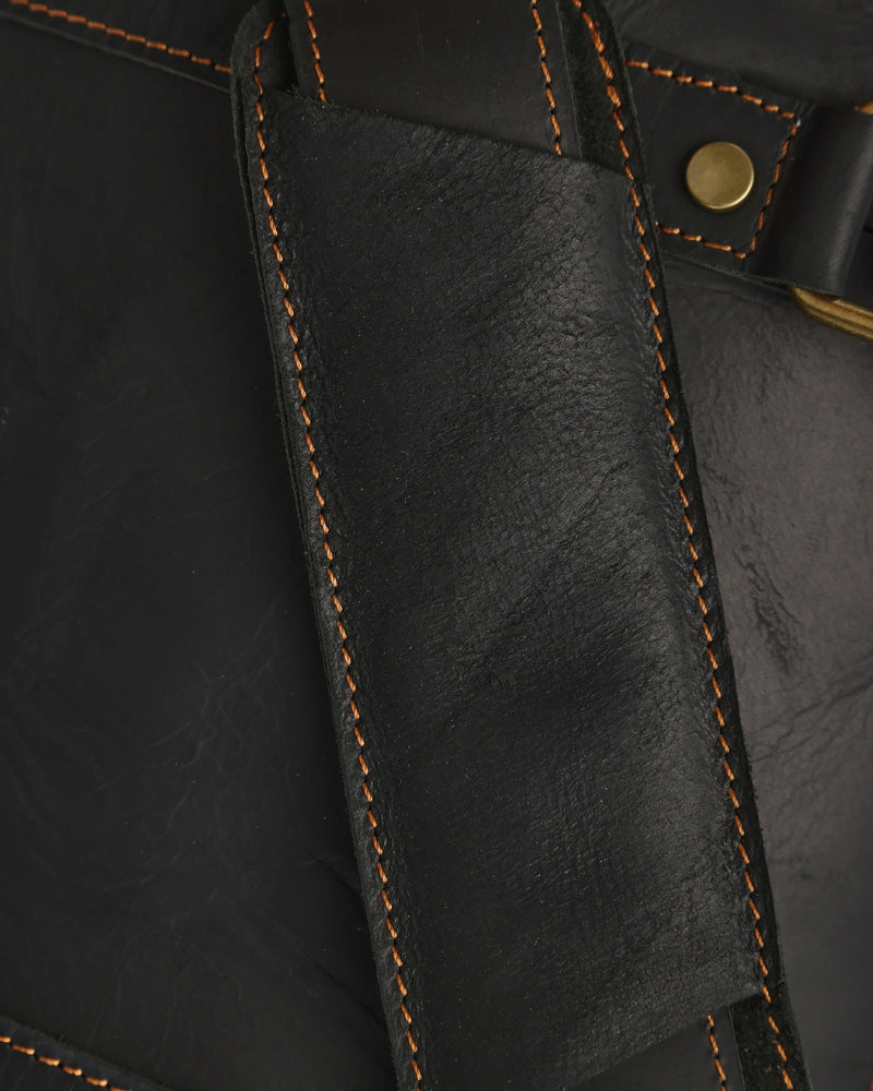 Montague Leather Duffle - Dalm Fashion