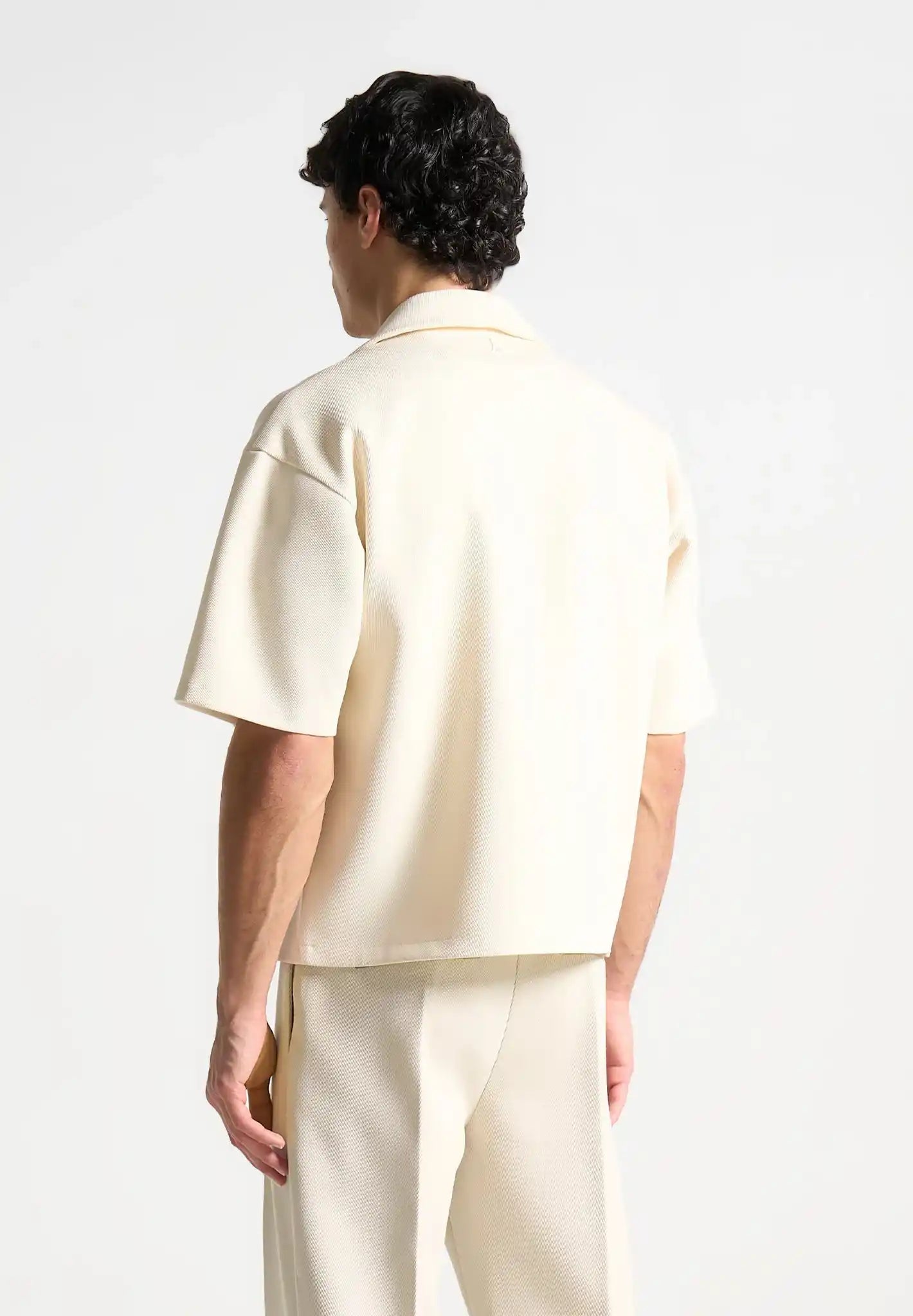 Boxy-twill-double-breasted-shirt-cream - Dalm Fashion